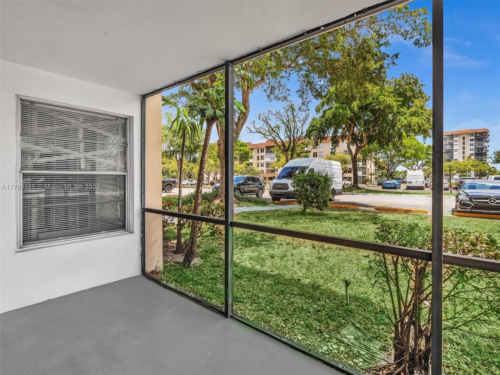 4176 Inverrary Dr #102, Lauderhill, Florida image 31