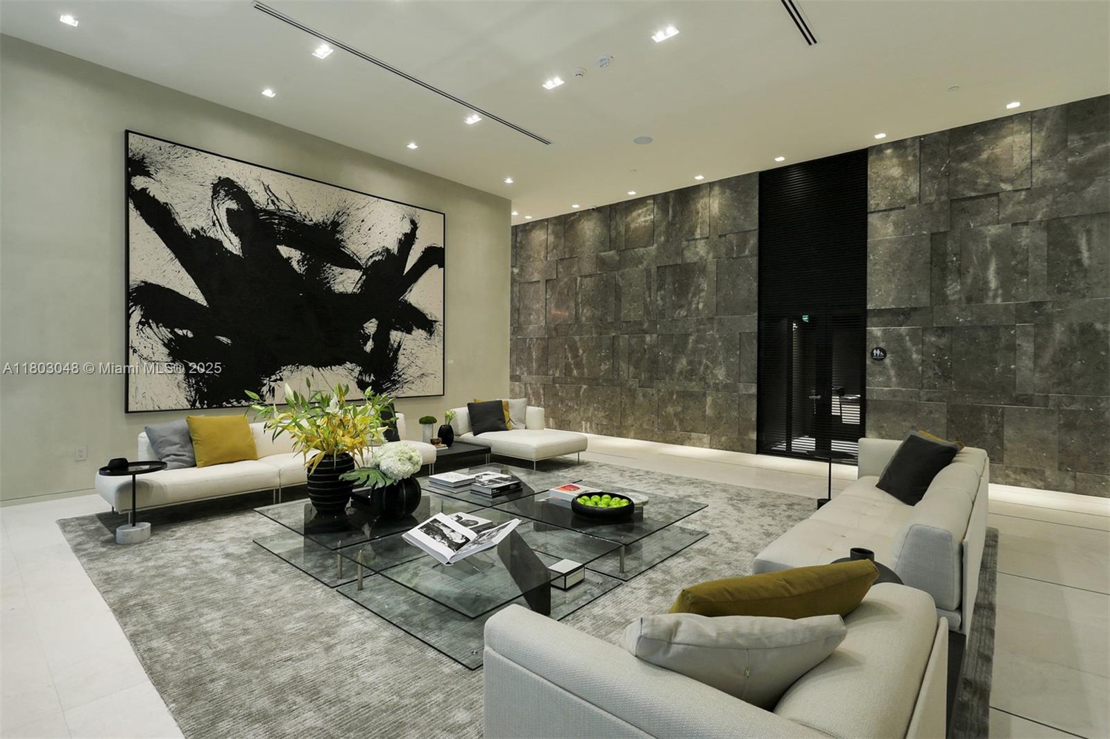480 NE 31 #2703, Miami FL 33137