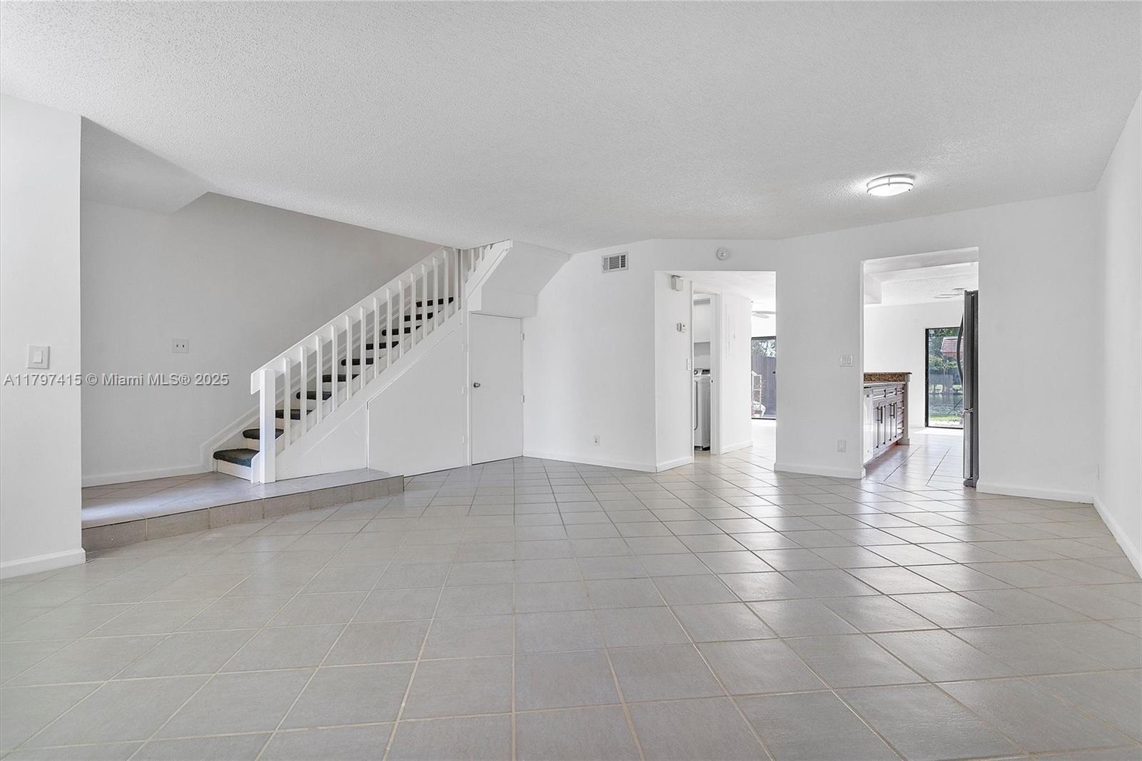 1104 NW 79th Dr, Plantation, Florida image 3