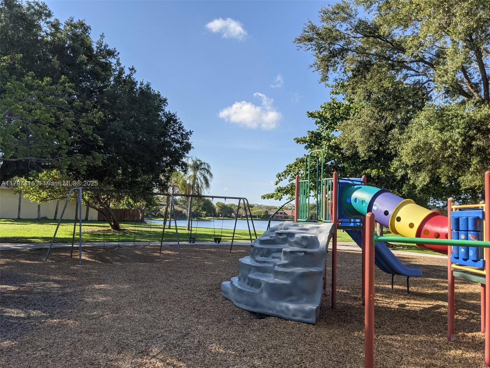 1104 NW 79th Dr, Plantation, Florida image 35
