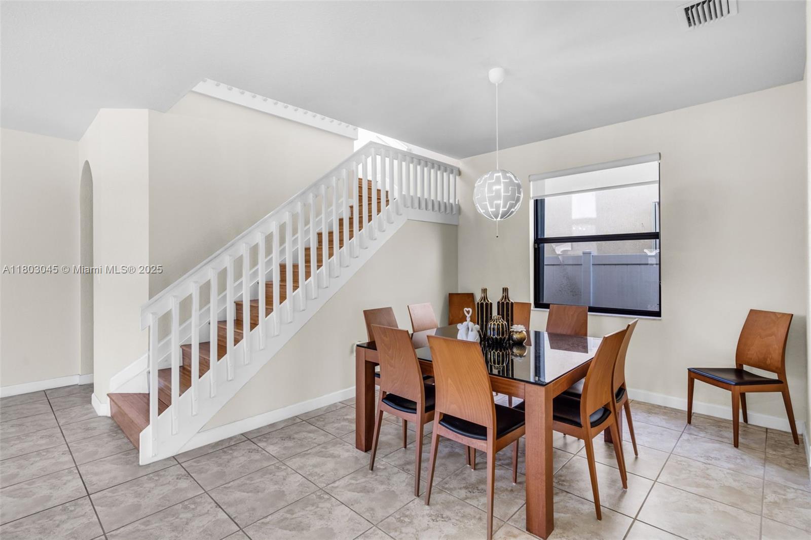 8894 W 34th Ave, Hialeah, Florida image 22
