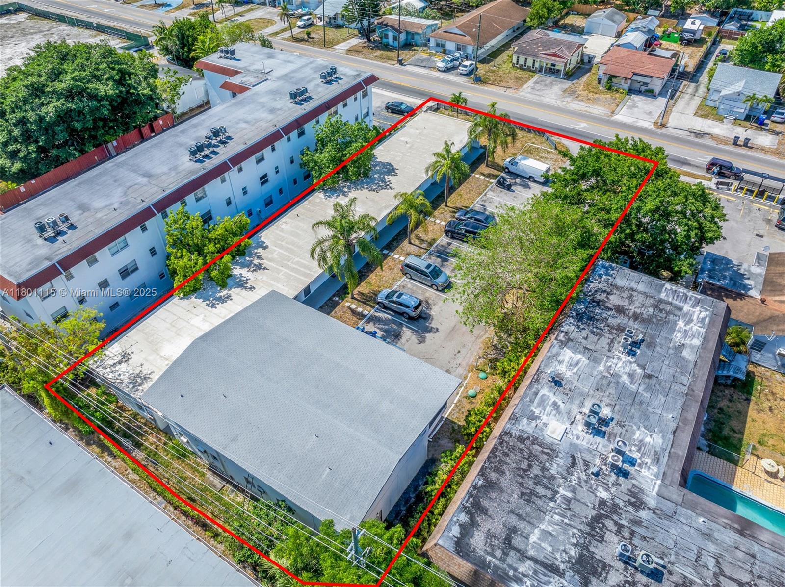 2414 Johnson St, Hollywood, Florida image 17
