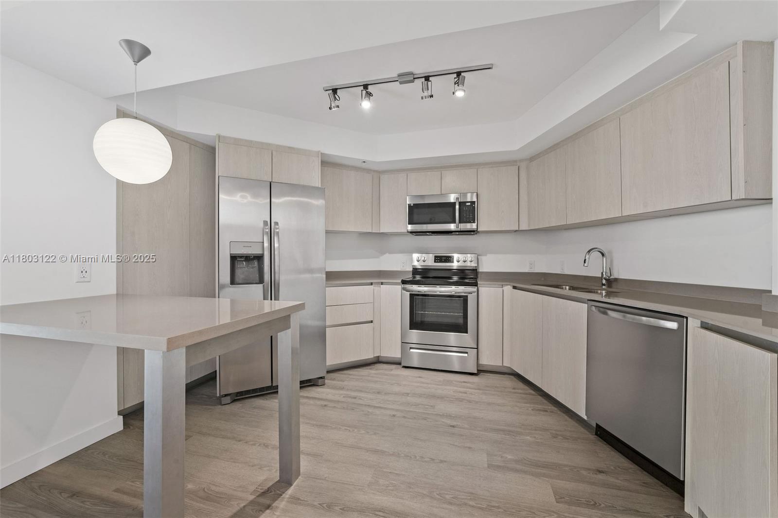 Property photo # 9