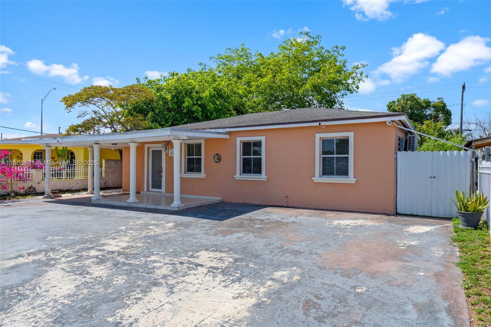 911 E 32nd St, Hialeah, Florida image 3