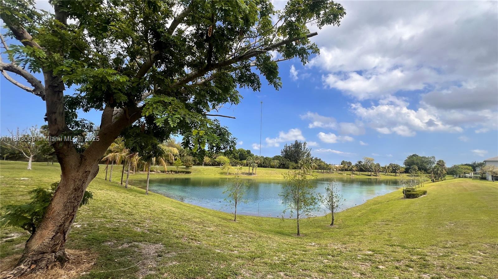 4330 Hillcrest Dr #505, Hollywood, Florida image 32