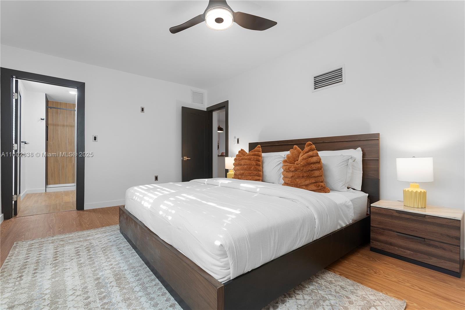 1428 NE 153rd Ter, North Miami Beach, Florida image 20