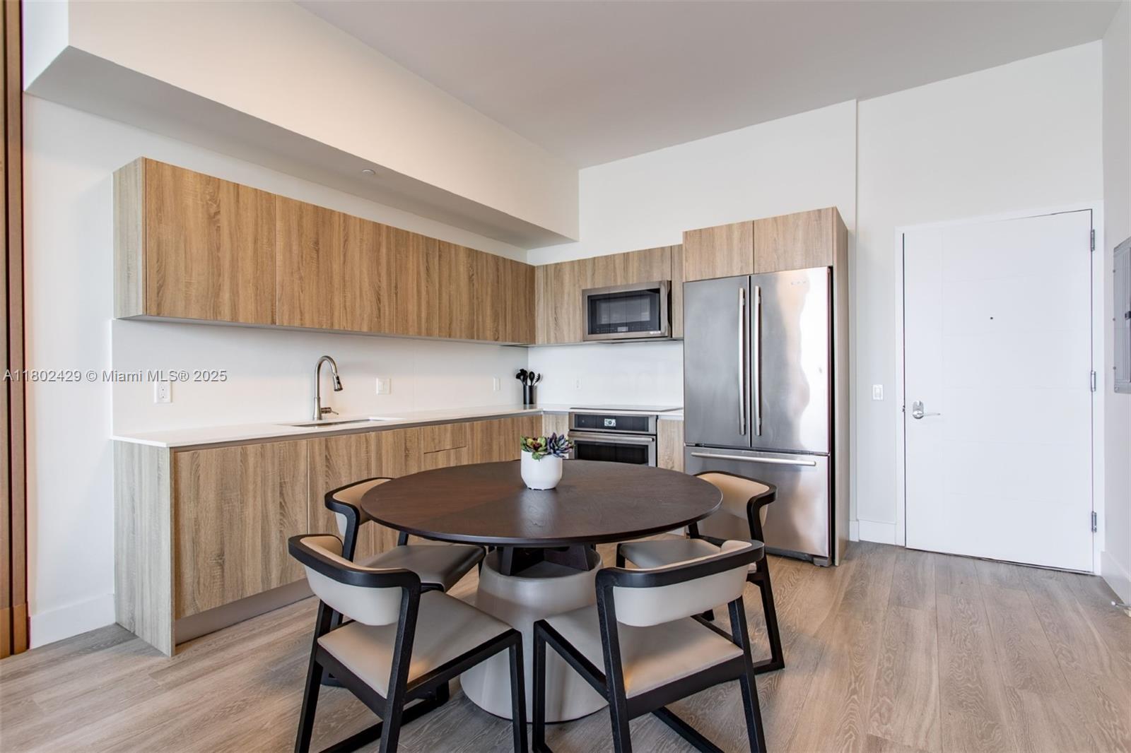Property photo # 9