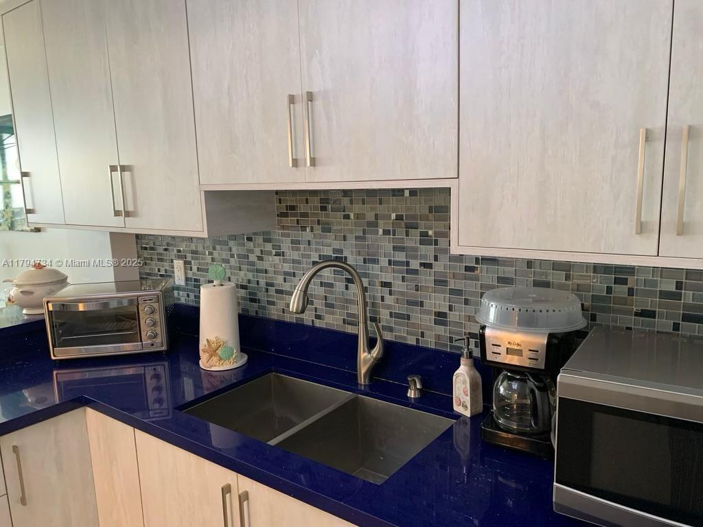 3725 S Ocean Dr #311, Hollywood, Florida image 11