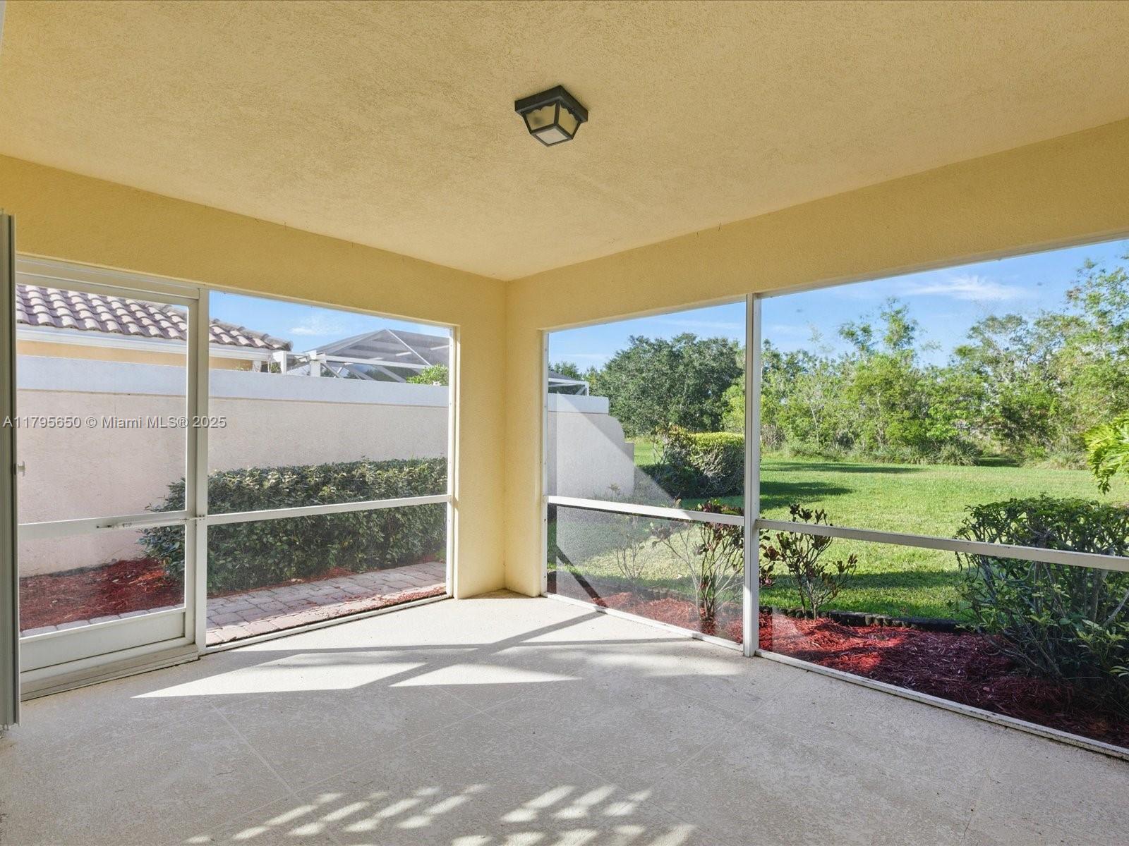 8467 SE Retreat Dr, Hobe Sound, Florida image 22