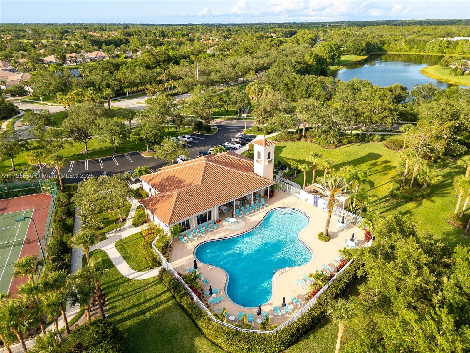 8467 SE Retreat Dr, Hobe Sound, Florida image 29