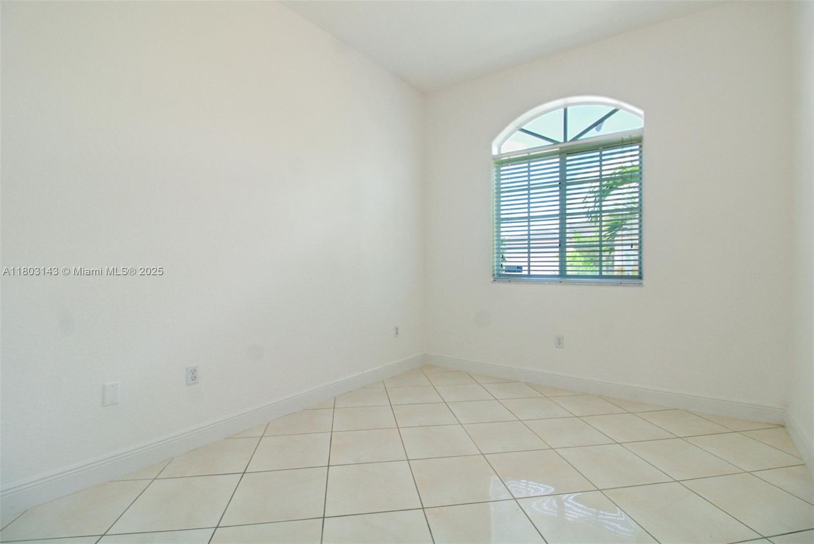 9072 NW 145th St, Miami Lakes, Florida image 26