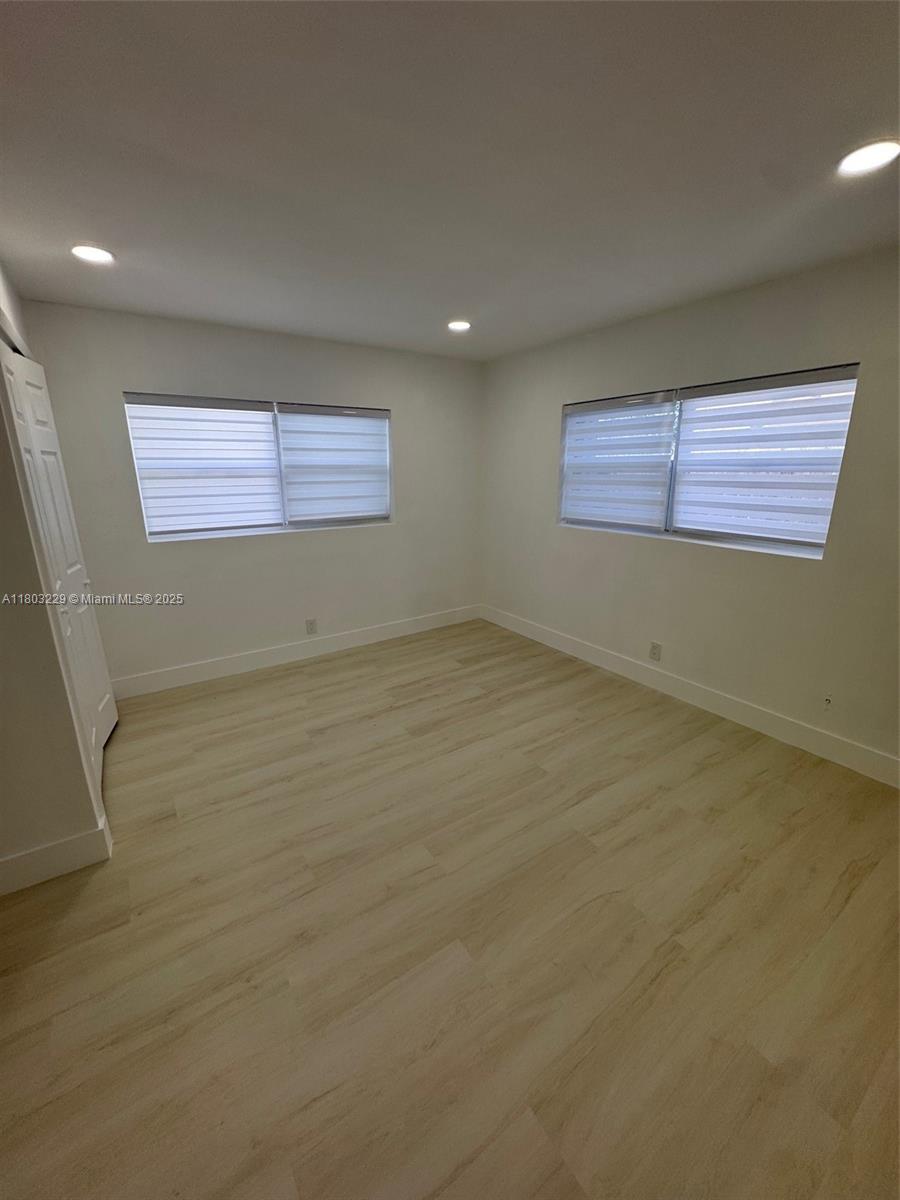 770 NW 38th St, Oakland Park, Florida image 30