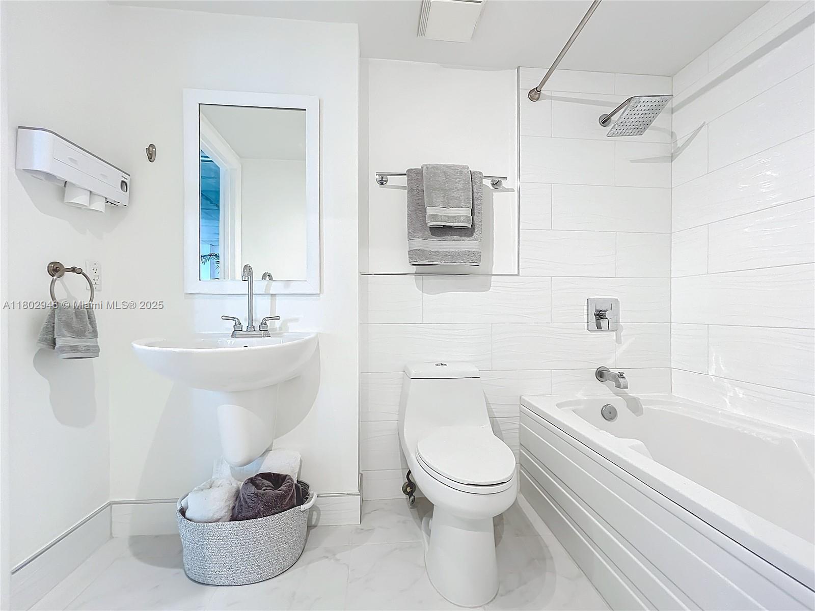 690 SW 1st Ct #1232, Miami FL 33130
