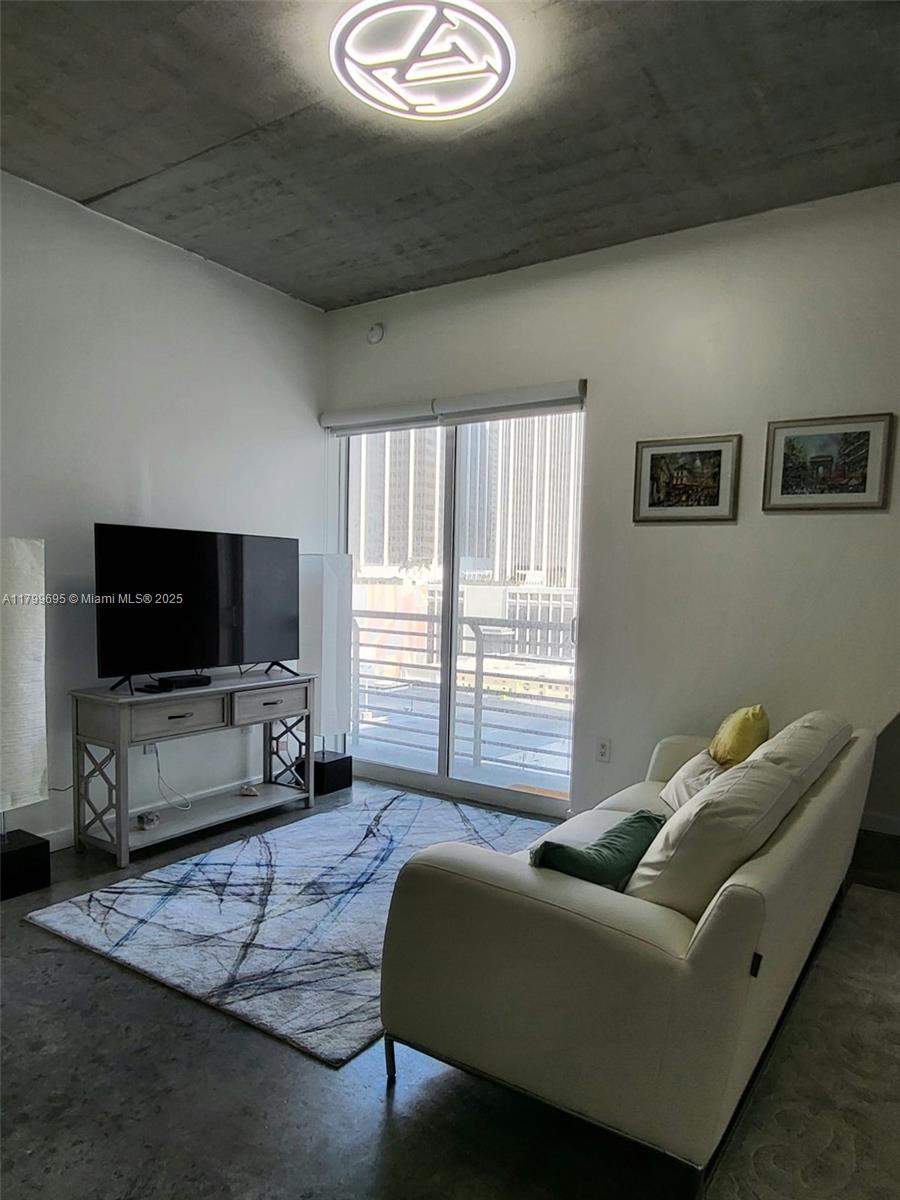 133 NE 2nd Ave #1004, Miami FL 33132