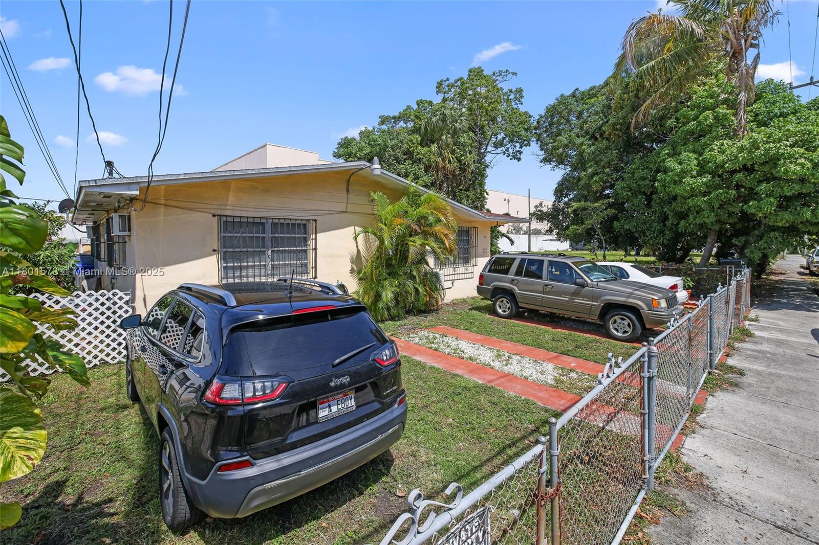 Listing Photo 10