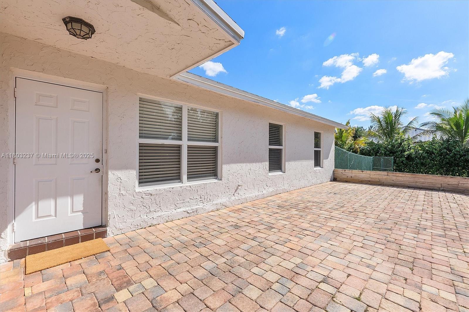 5200 SW 199th Avenue, Southwest Ranches, Florida image 4