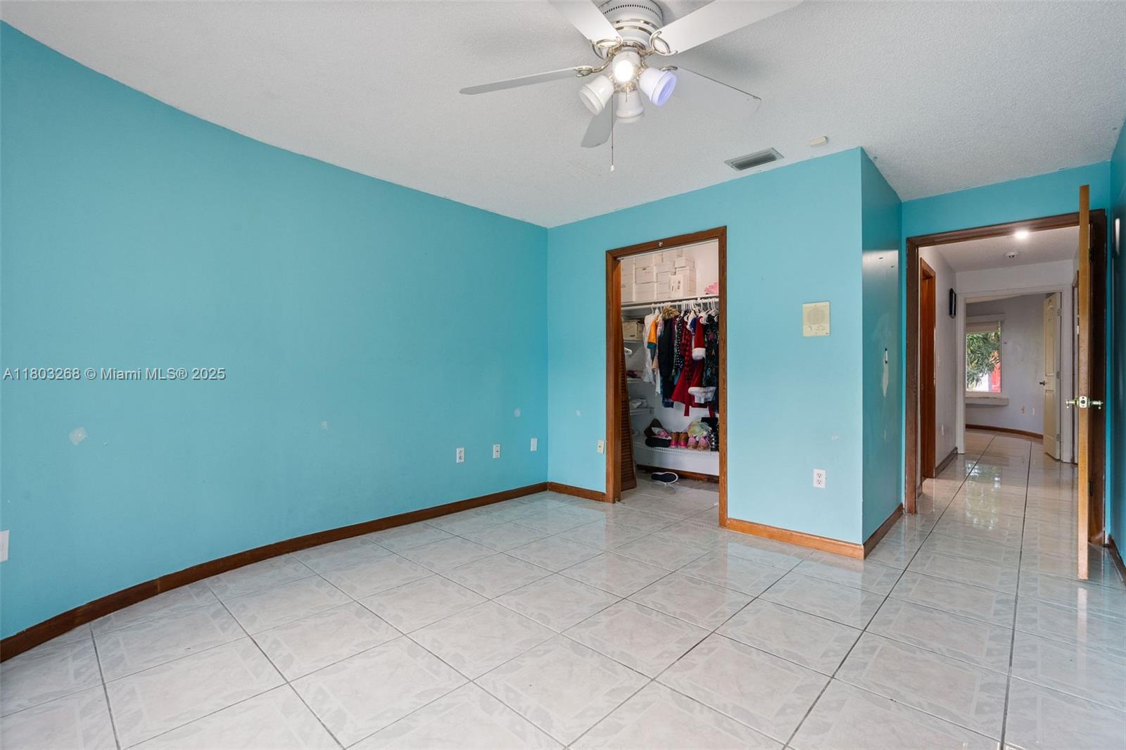 Listing Photo 9