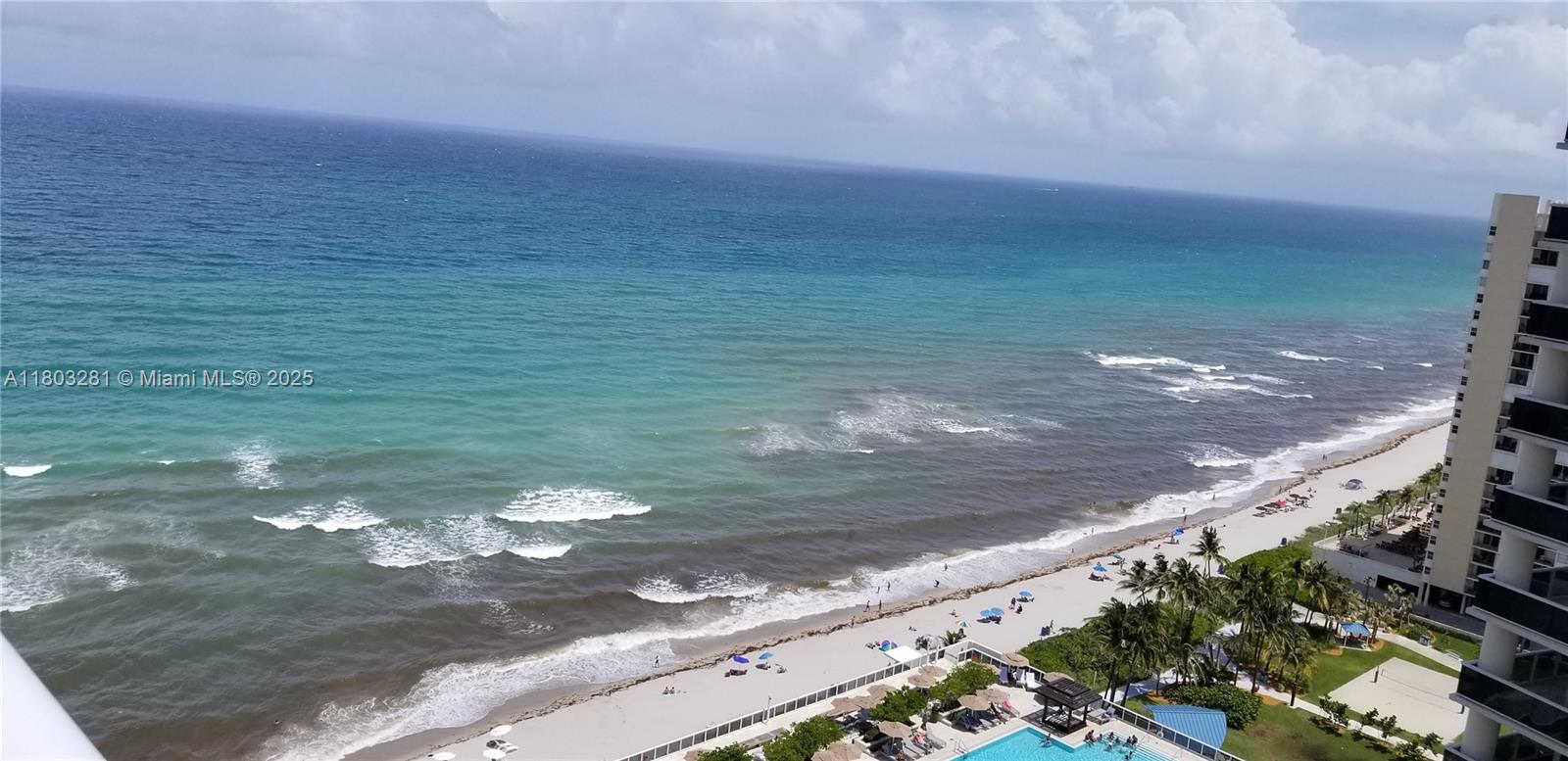 Condo for Rent in Hallandale Beach, FL