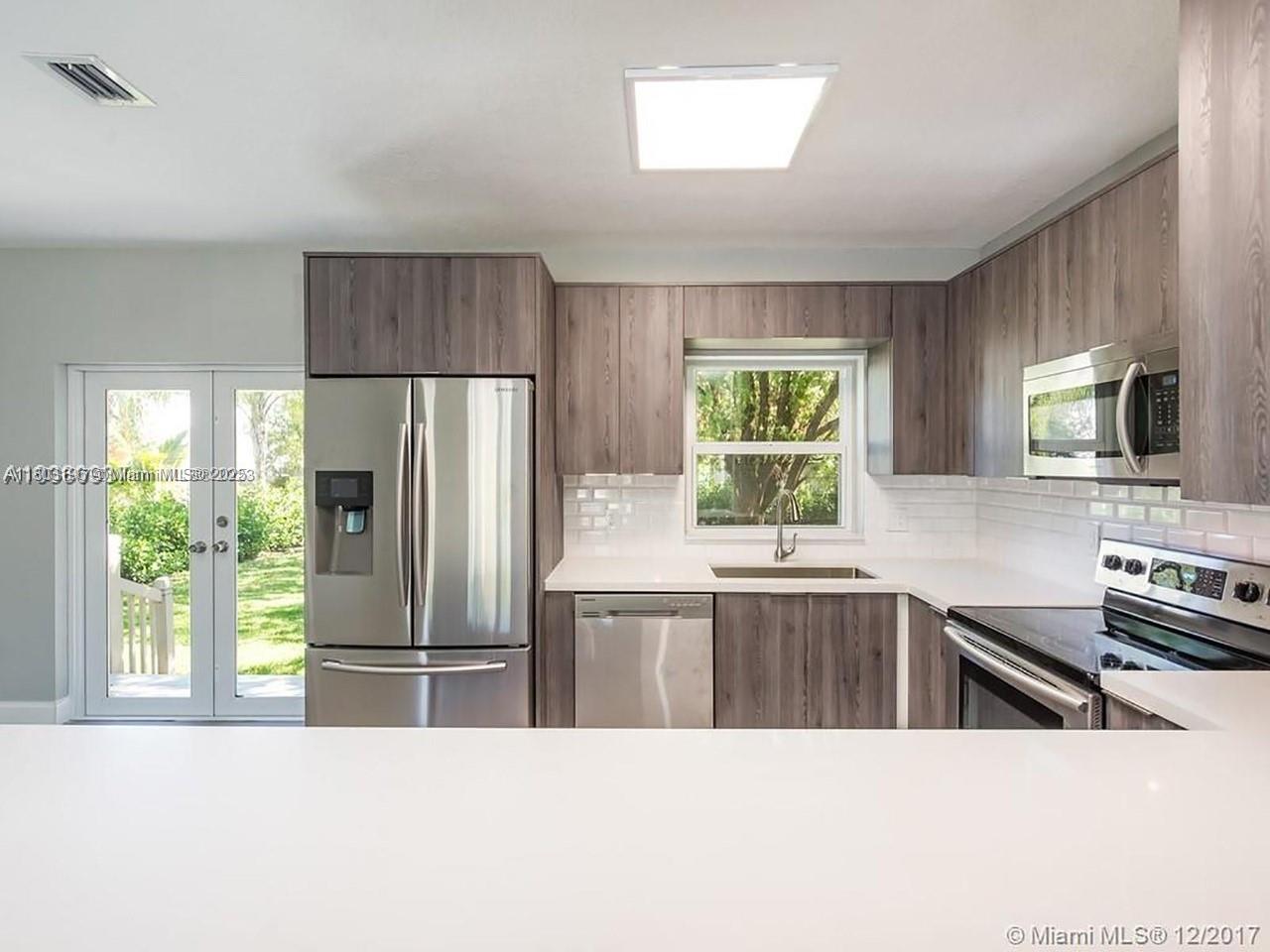 1231 N 16th Ct, Hollywood, Florida image 6