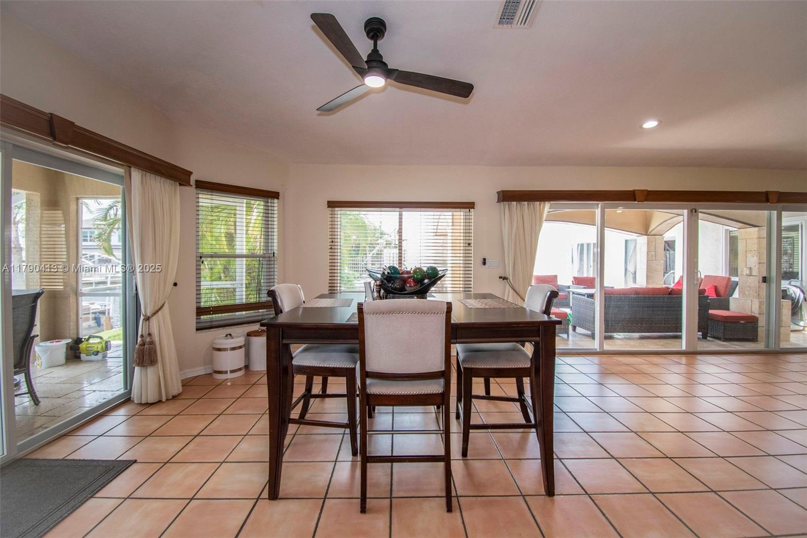 3528 SE 16th Pl, Cape Coral, Florida image 10