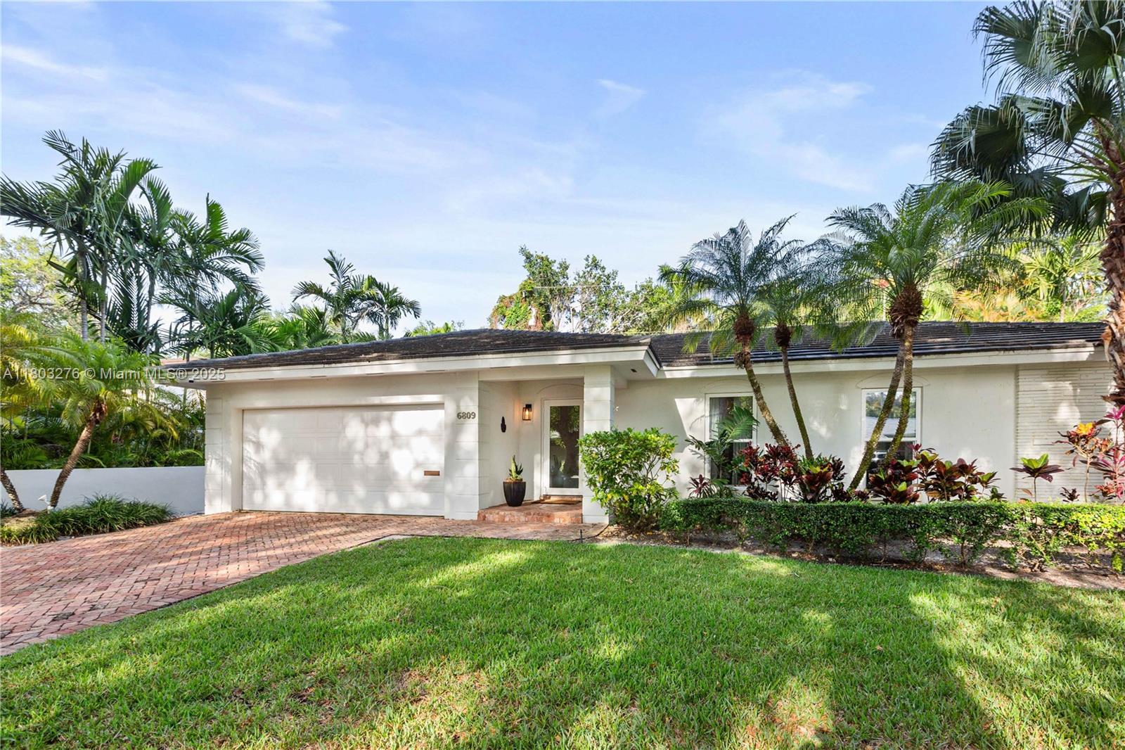 6809 Mentone St, Coral Gables, Florida image 2
