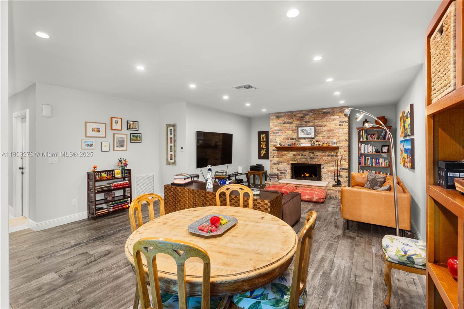 6809 Mentone St, Coral Gables, Florida image 21