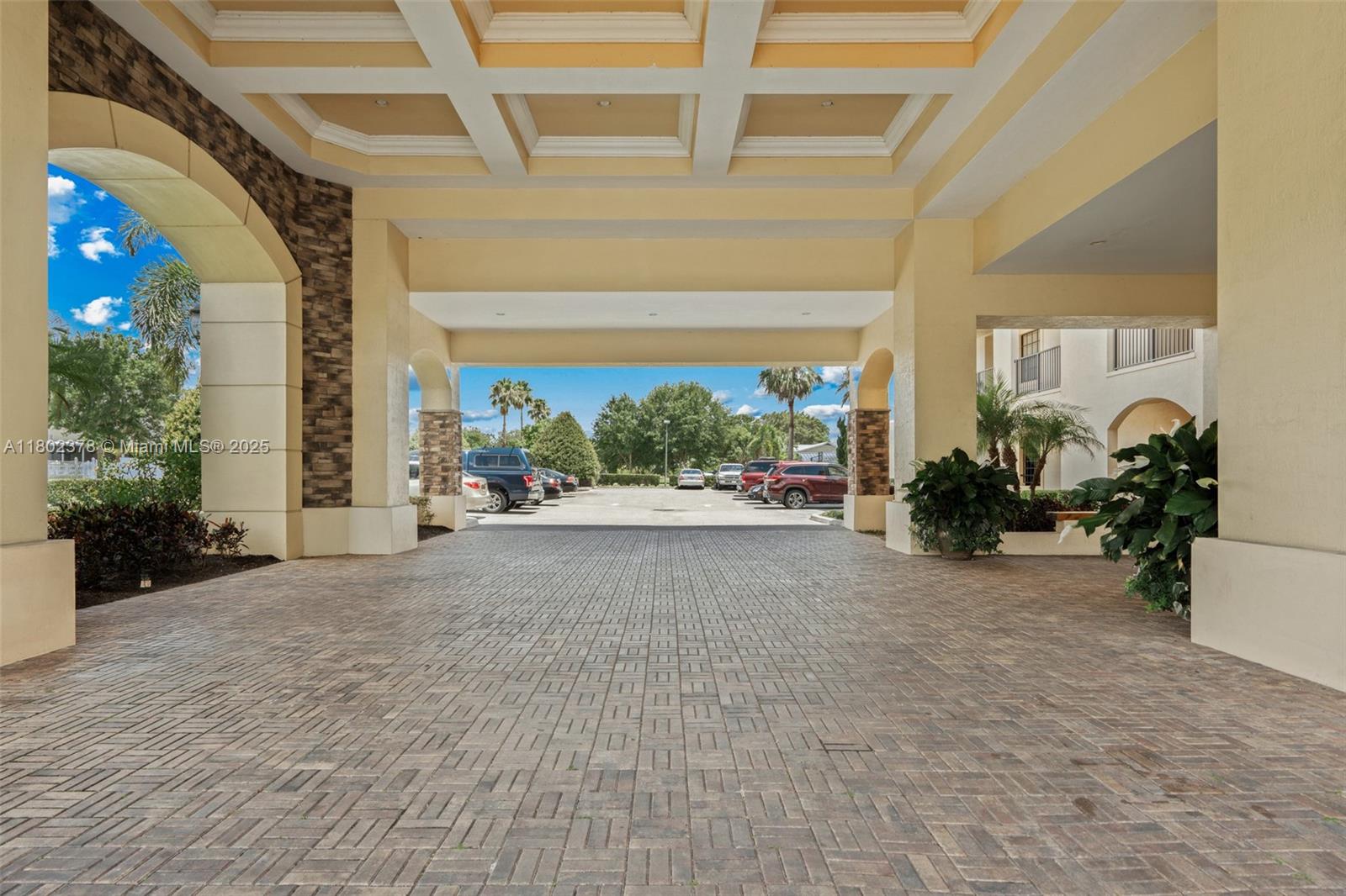 2351 Lakeview Dr #219, Sebring, Florida image 5