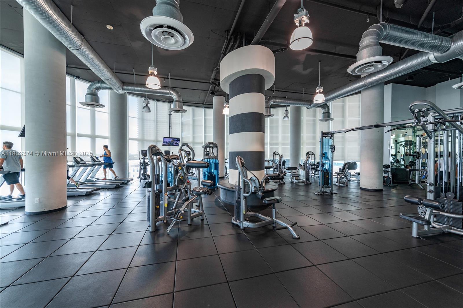 1800 N Bayshore Dr #2408, Miami FL 33132