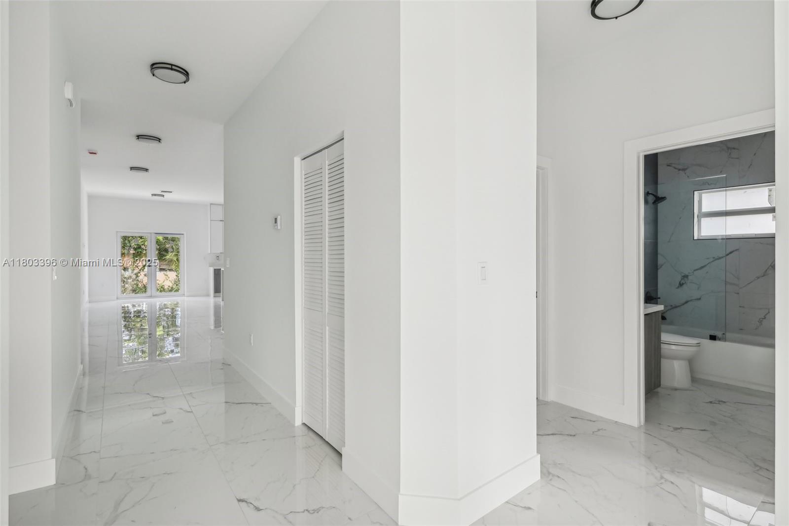 2861 NW 8th Ct, Fort Lauderdale, Florida image 14