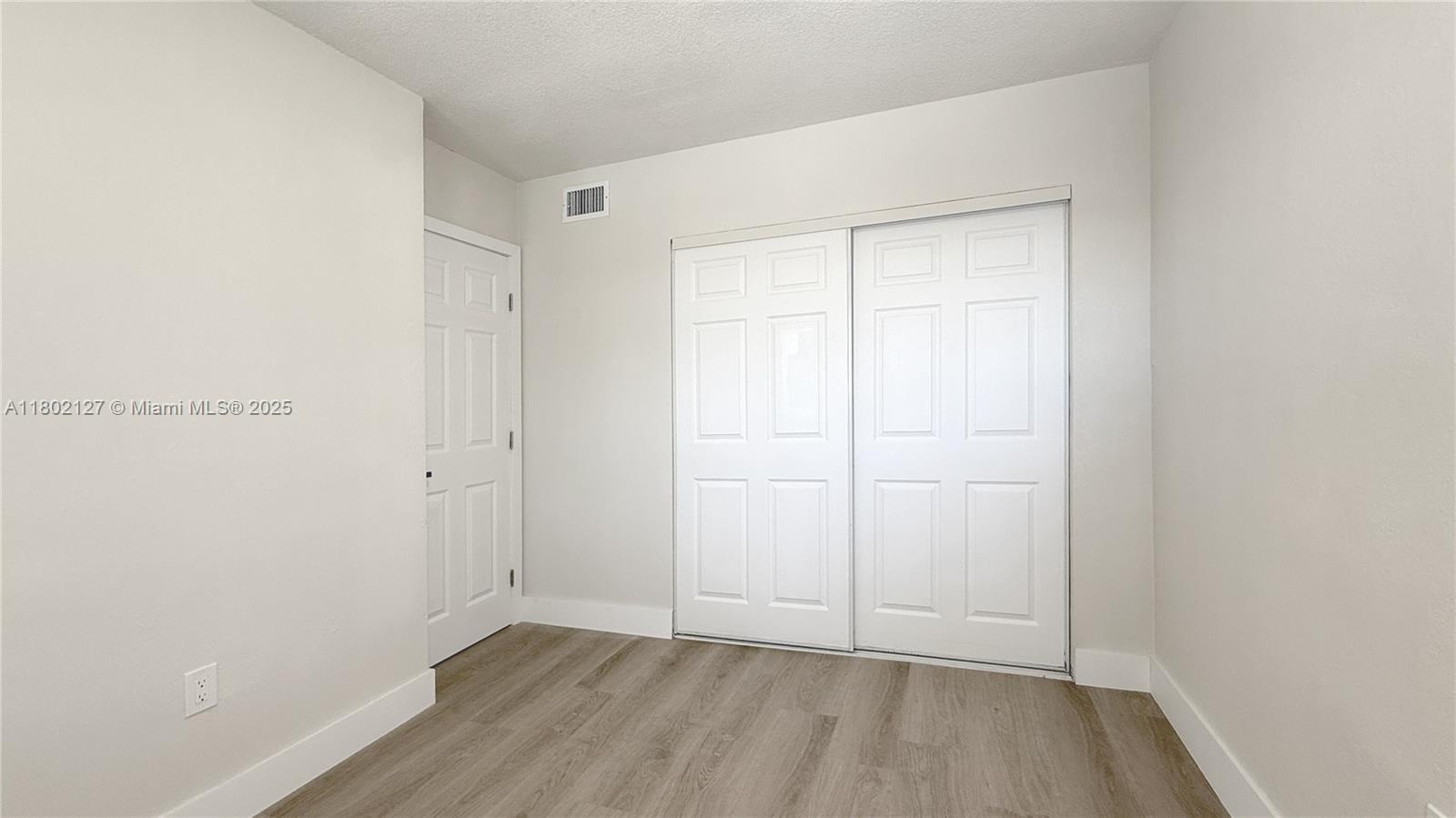 5531 SW 38th St, West Park, Florida image 20
