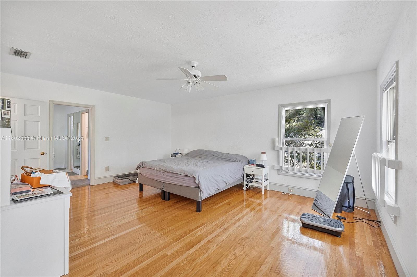 415 Tivoli Ave, Coral Gables, Florida image 19