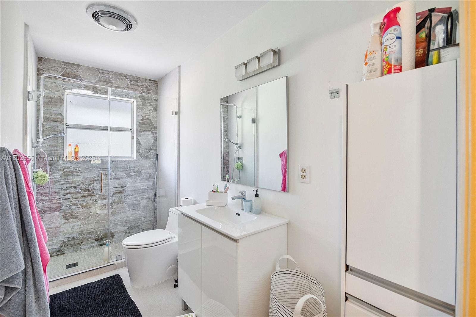 415 Tivoli Ave, Coral Gables, Florida image 27