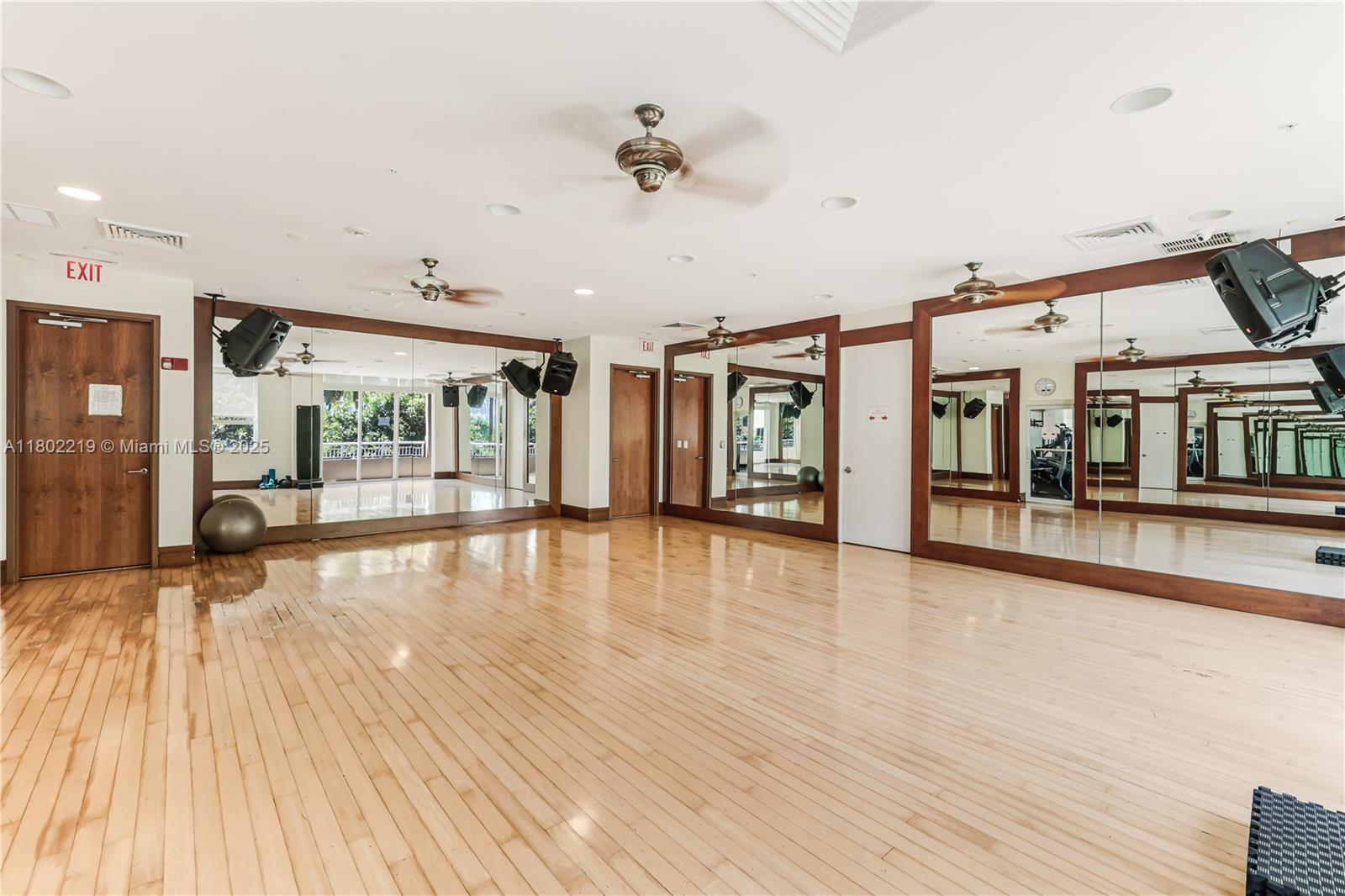 Residential, Aventura, Florida image 36