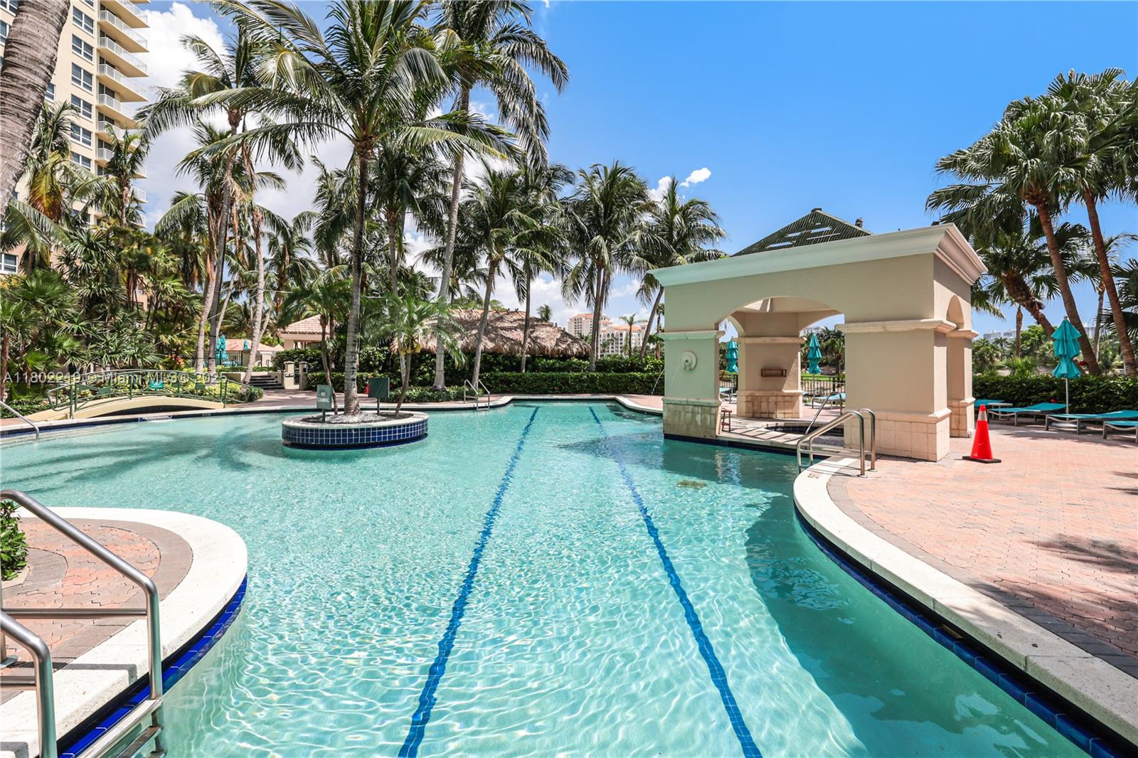 Residential, Aventura, Florida image 38