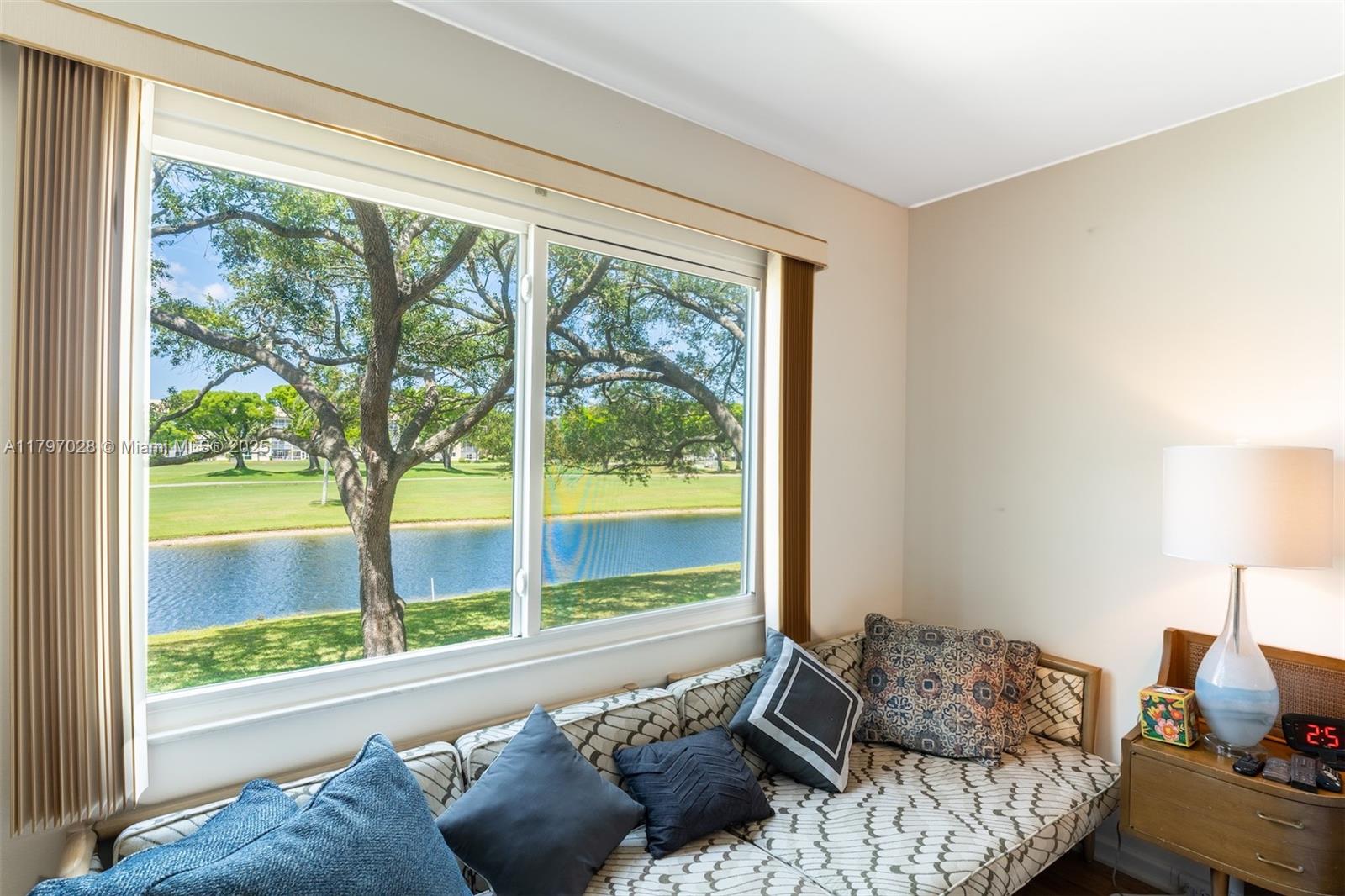 1101 SW 128th Ter #209C, Pembroke Pines, Florida image 11