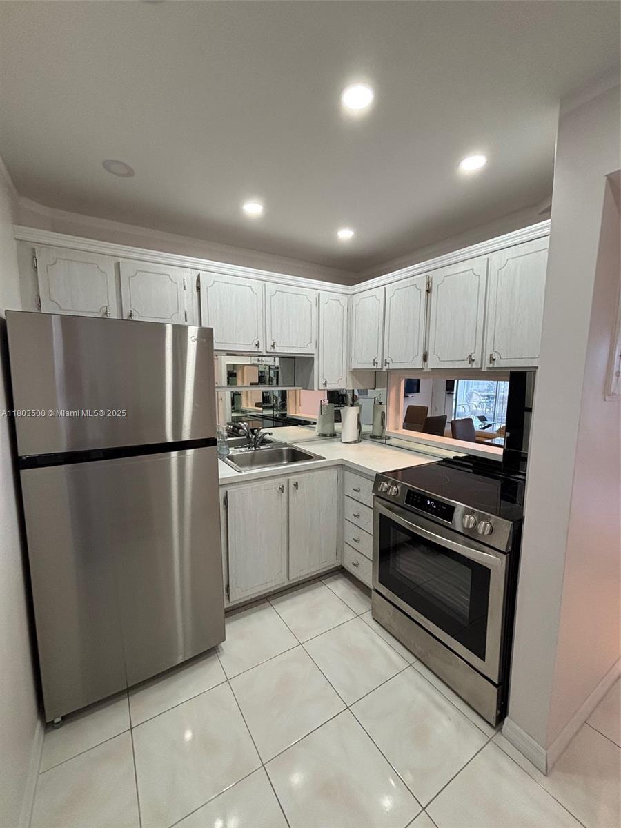 Property photo # 0