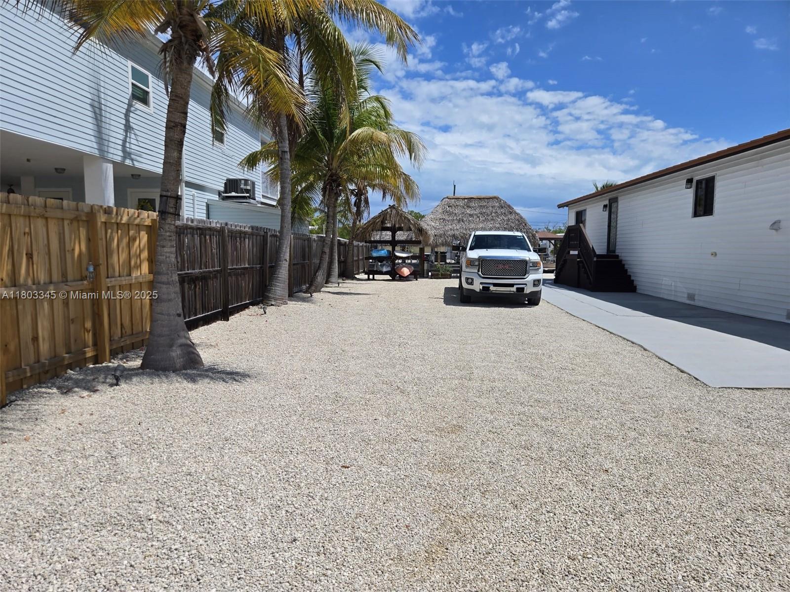 271 Lance Ln, Key Largo, Florida image 8