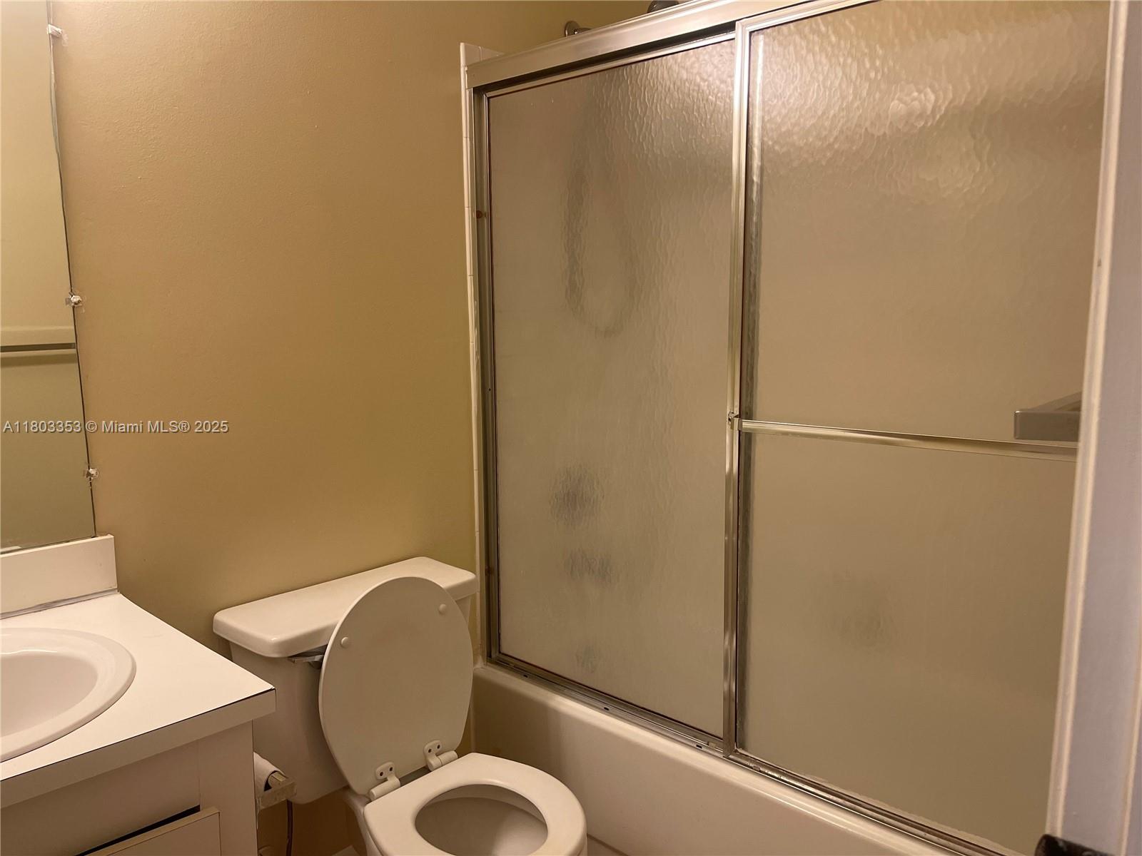 1124 NW 106th Ter #202, Pembroke Pines, Florida image 27