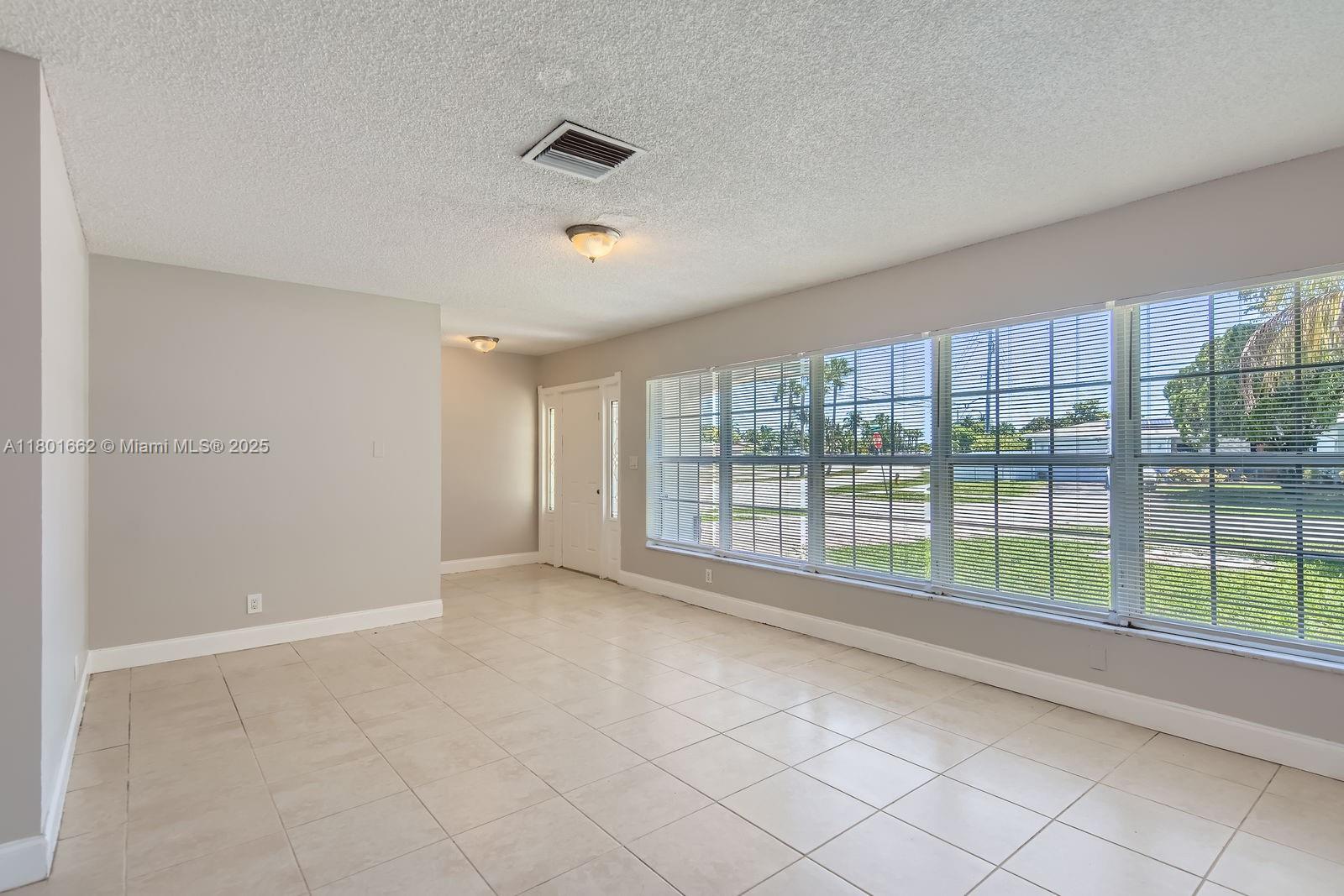 6714 Boulevard Of Champions, North Lauderdale, Florida image 5