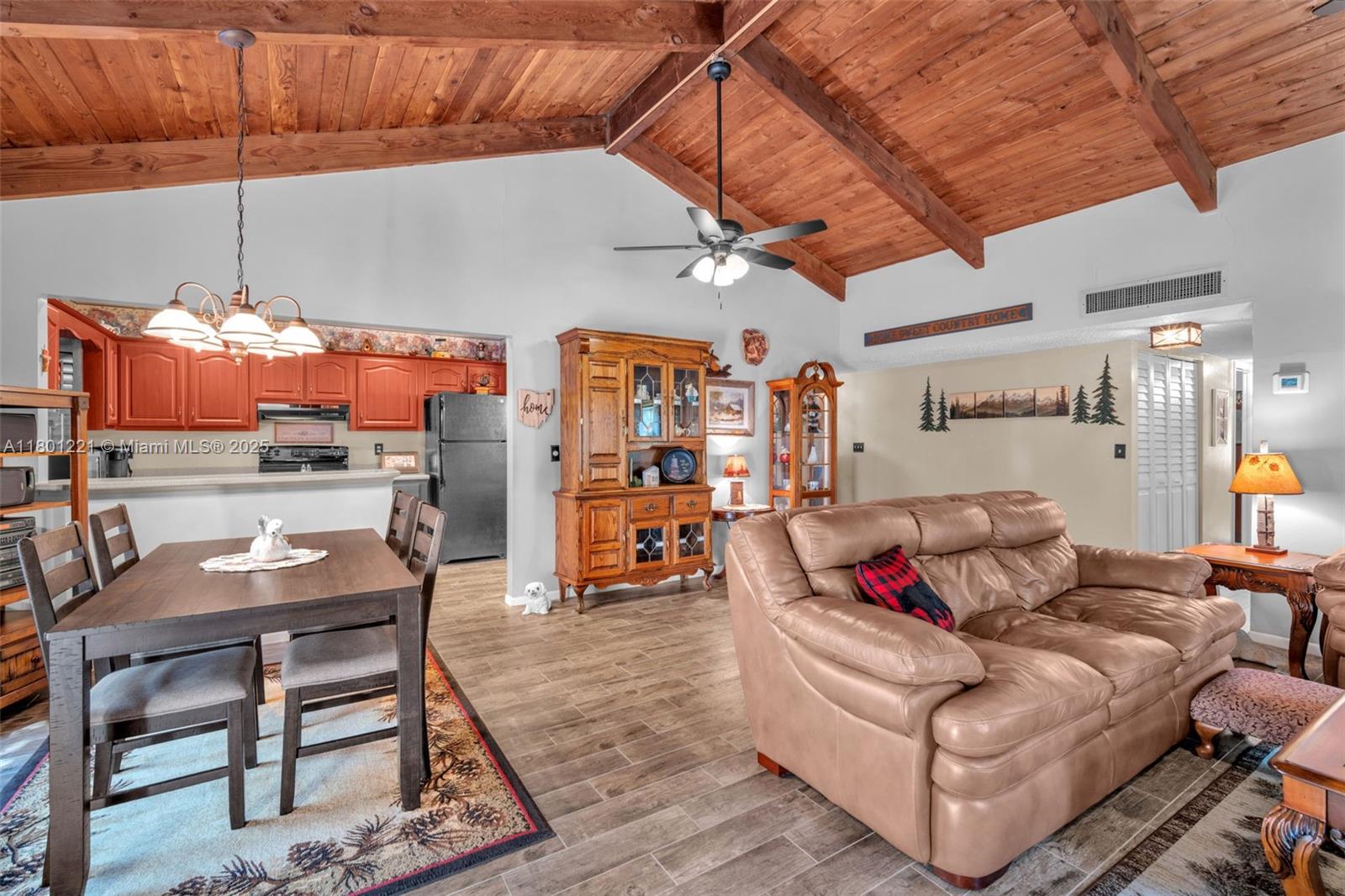 2218 Nova Village Dr, Davie, Florida image 12