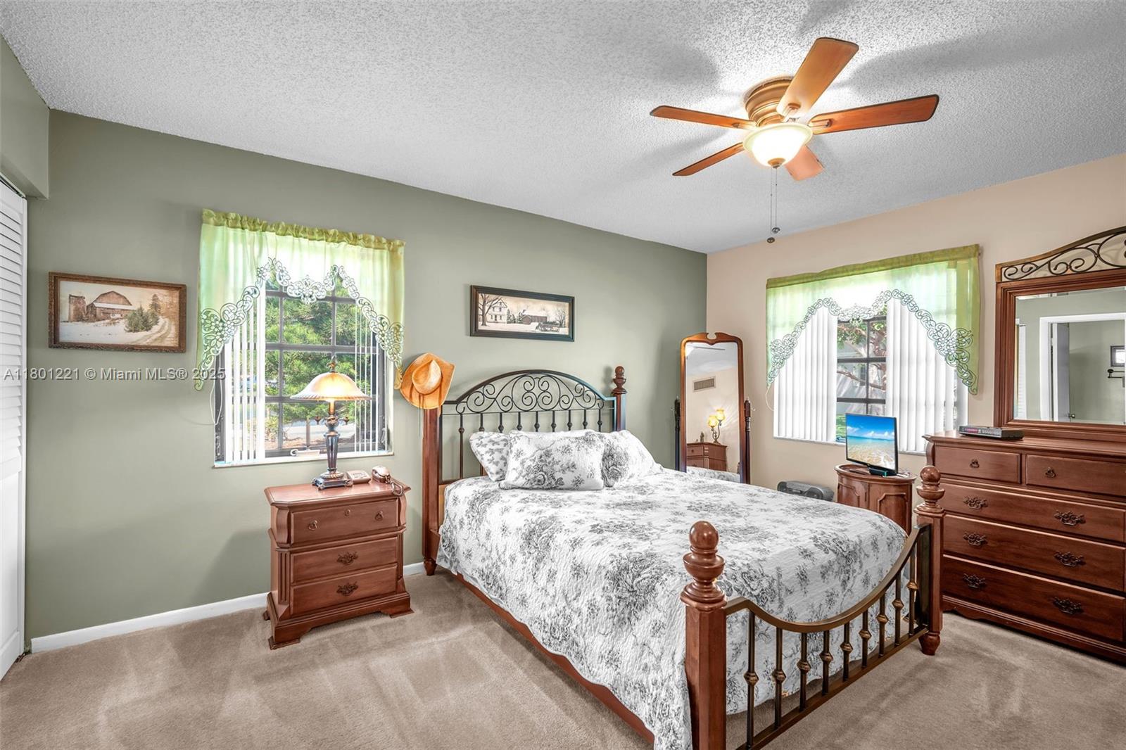 2218 Nova Village Dr, Davie, Florida image 22