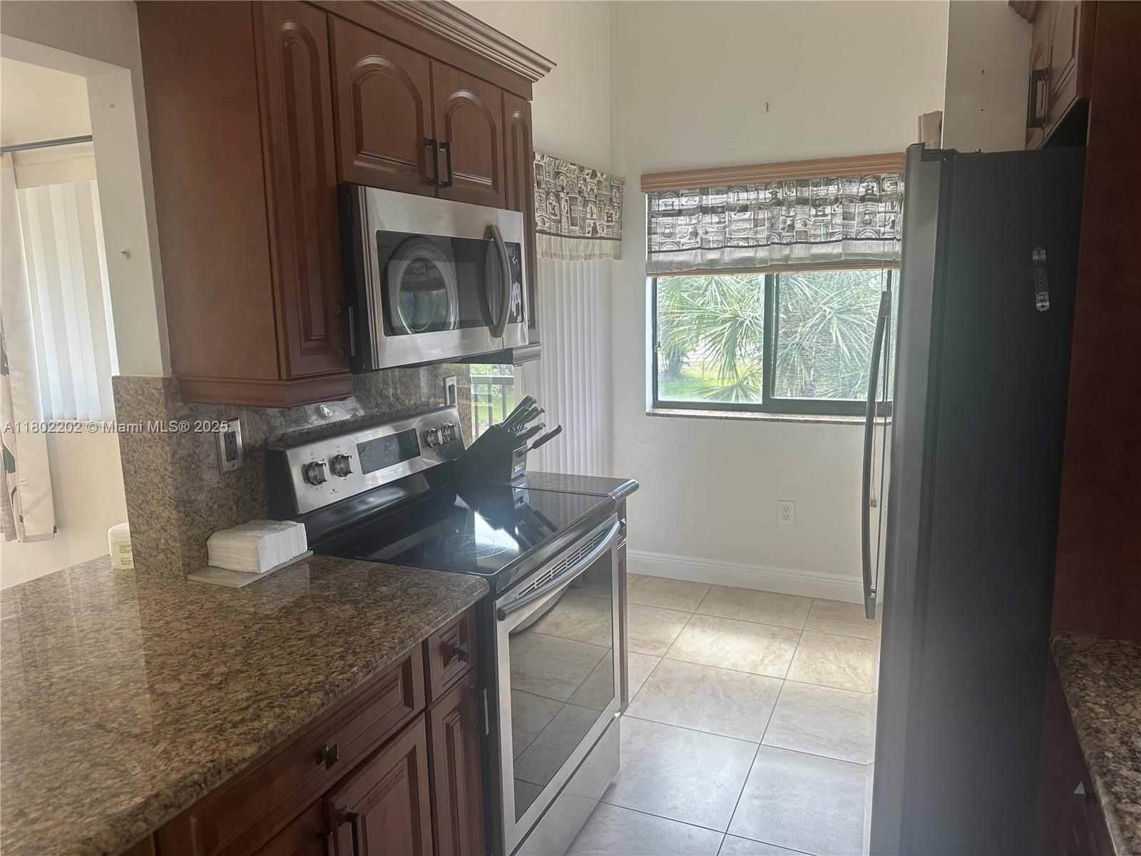 Property photo # 9