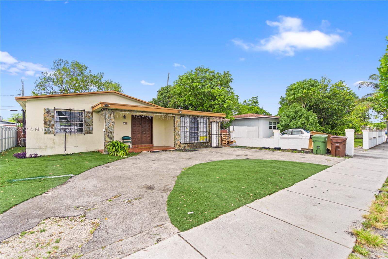 788 W 32nd St, Hialeah, Florida image 1