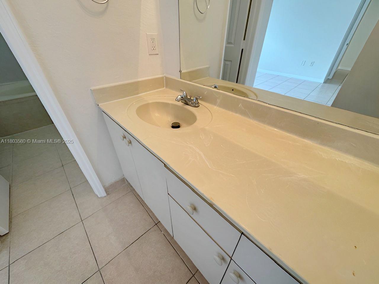 Residential, Miami, Florida image 18