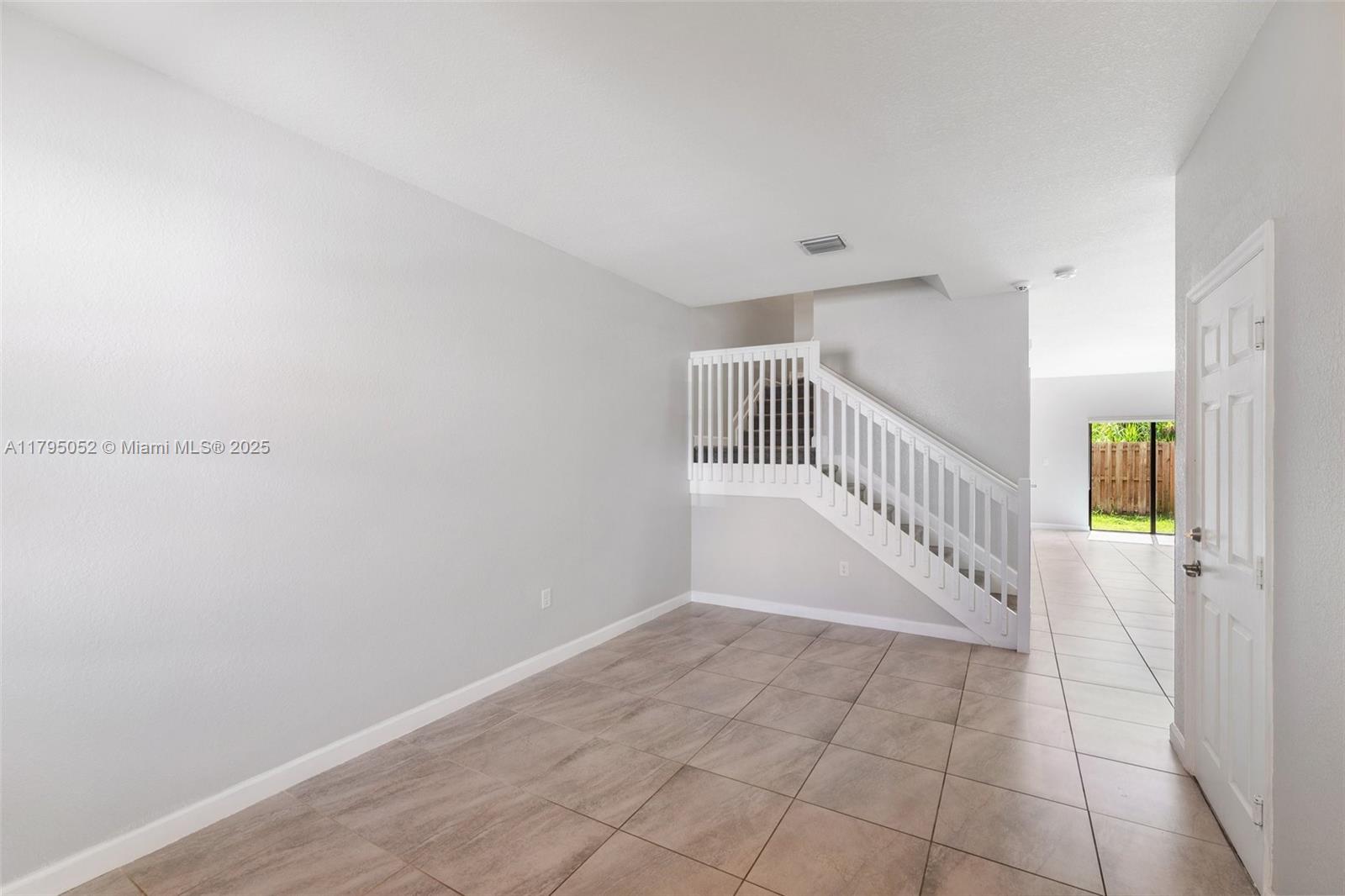 11941 SW 150th Pl, Miami, Florida image 2