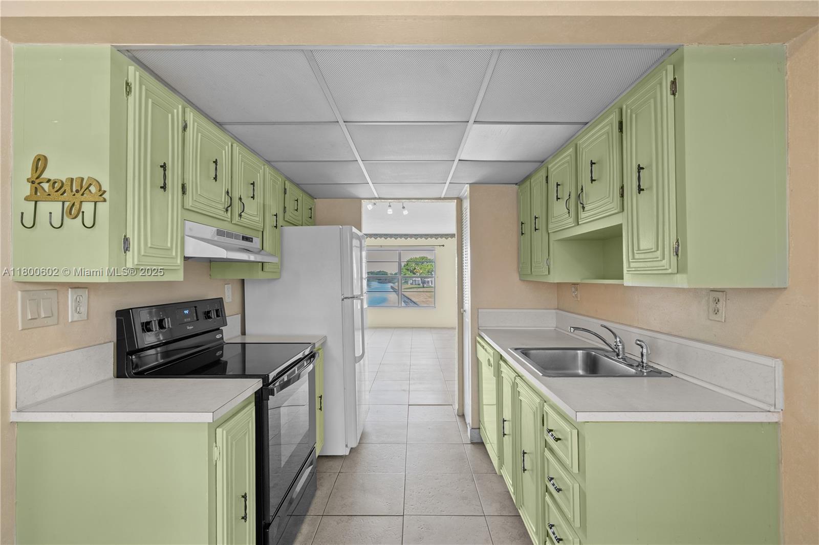 8205 NW 61st St #B209, Tamarac, Florida image 9