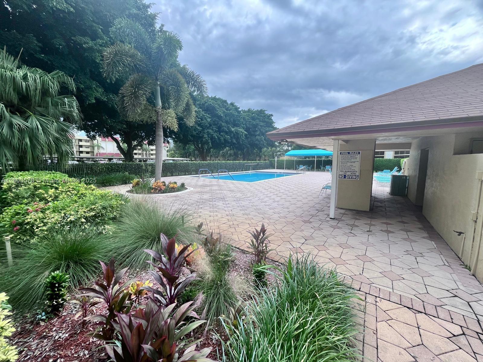 23344 Carolwood Ln #106, Boca Raton, Florida image 21