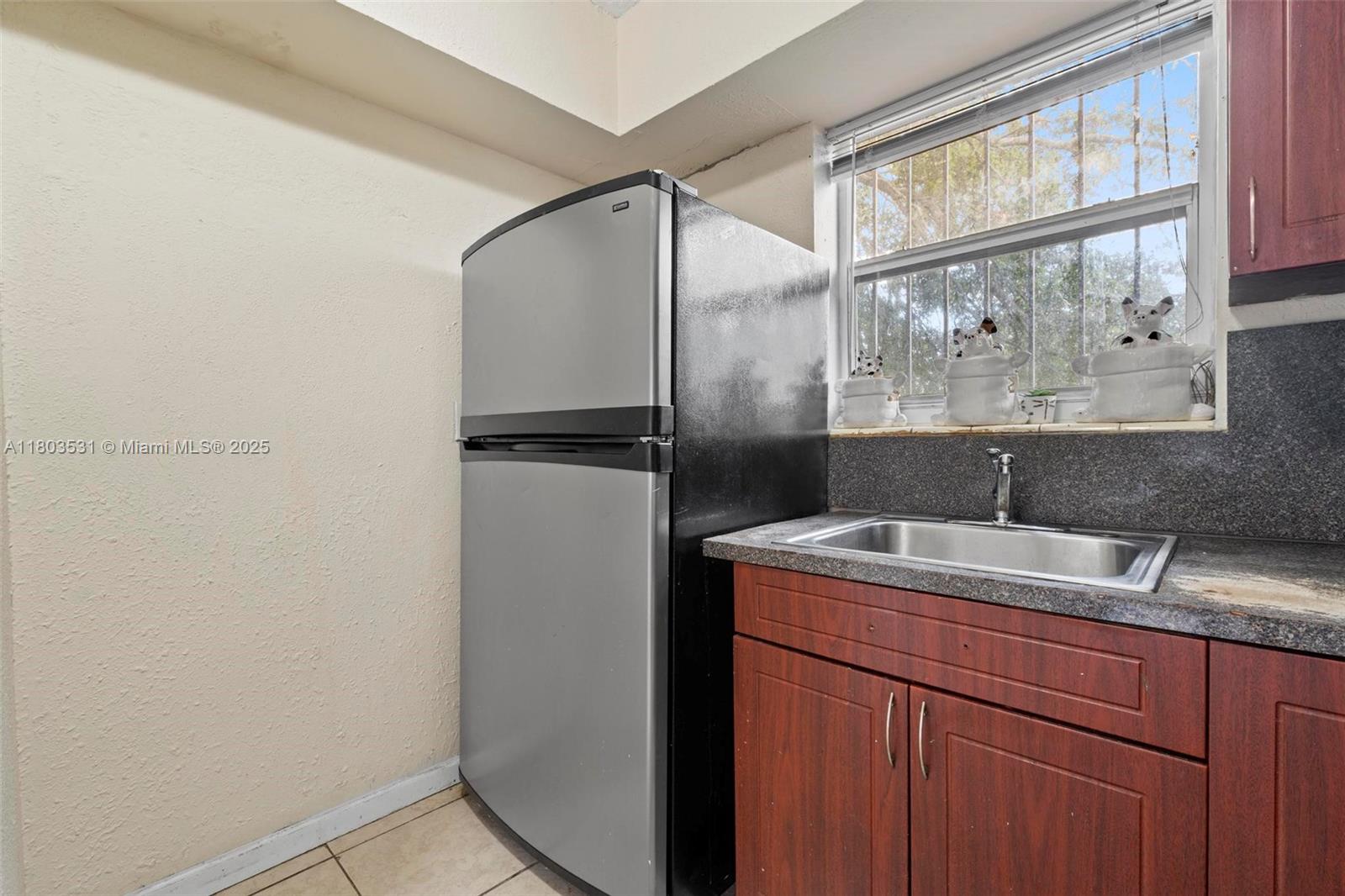 941 NW 76th St, Miami, Florida image 12