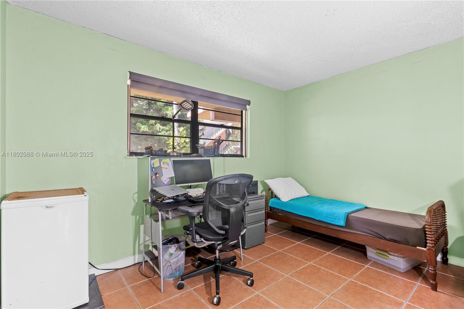 Listing Photo 17