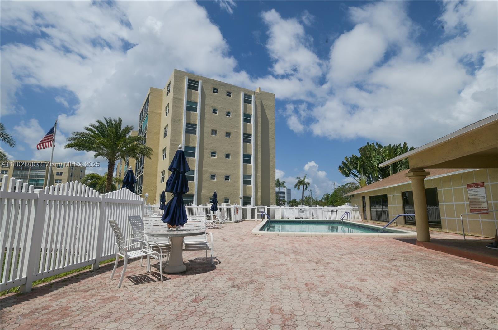 401 SE 3rd St #403, Dania Beach, Florida image 48